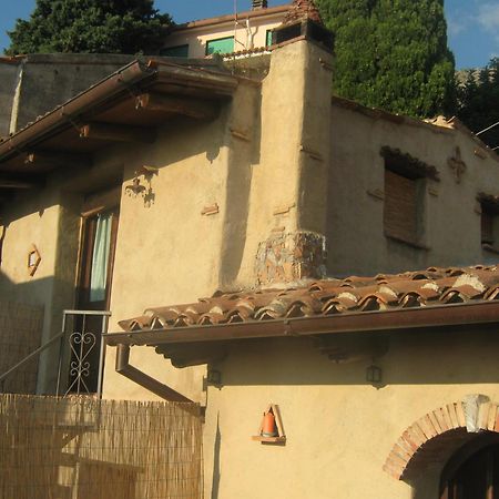 B&B La Torretta マラテーア エクステリア 写真
