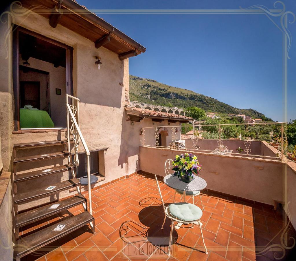 B&B La Torretta マラテーア エクステリア 写真